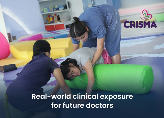 medical shadowing internship in San Miguel de Allende, Mexico, with students observing healthcare professionals